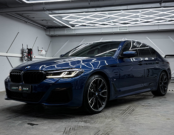 BMW 5 F90